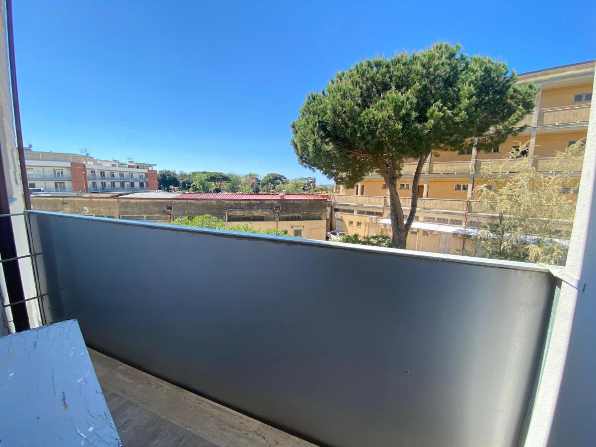 Venere Apartament Tirrenia Exterior foto